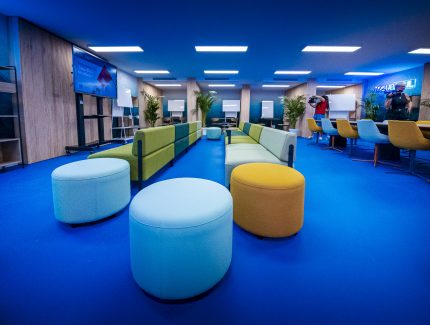 Zona Base-Incubazul. Incubadora de Alta Tecnología para Zona Franca de Cádiz Image