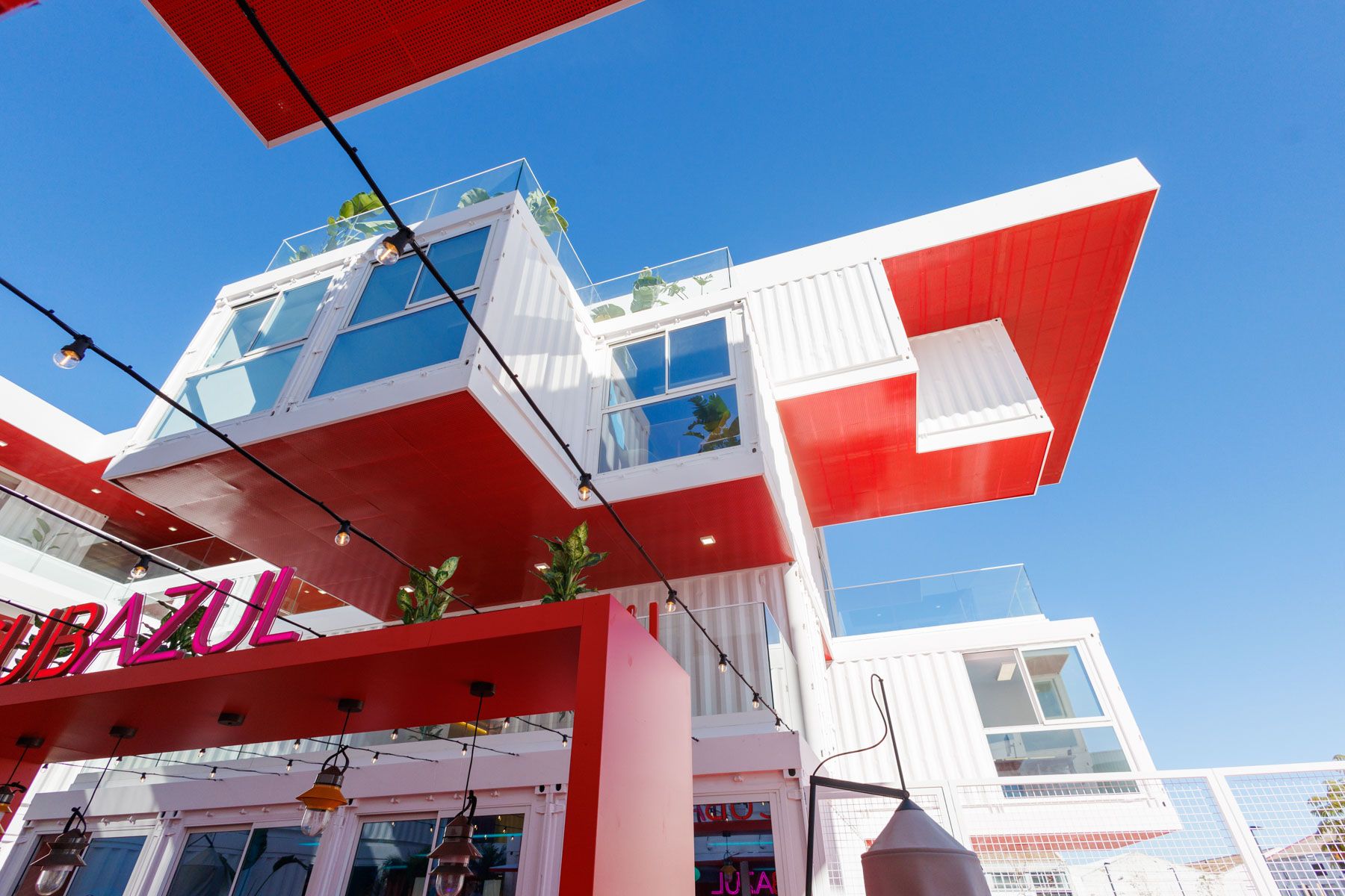 Imagen del Evento Nace Incubazul, el ‘Silicon Valley azul’ de Cádiz construido con contenedores marítimos reciclados.