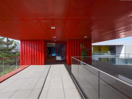 Zona Base-Incubazul. Incubadora de Alta Tecnología para Zona Franca de Cádiz Image