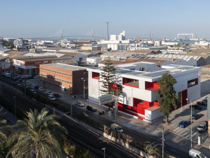 Zona Base-Incubazul. Incubadora de Alta Tecnología para Zona Franca de Cádiz Image